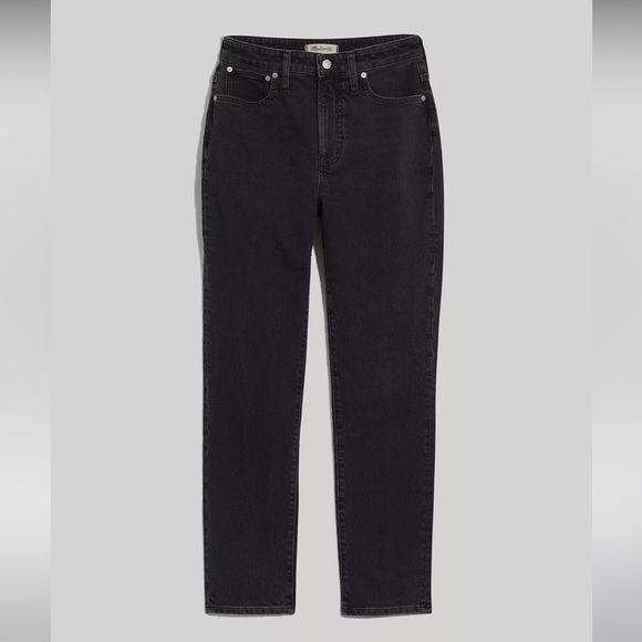 The Curvy Perfect Vintage Jean in Lunar Wash - Picture 3 of 8